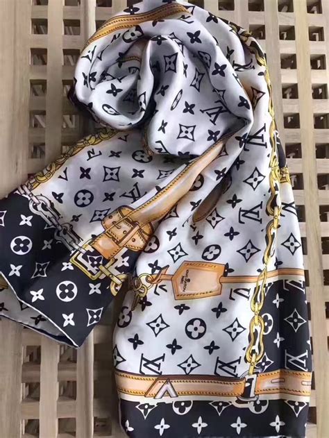 louis vuitton sjawl|louis vuitton silk scarf women's.